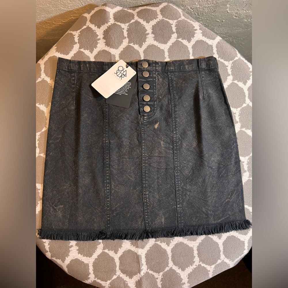 Chaser NWT Black Vintage Washed Denim Mini Skirt frayed hem button front casual
